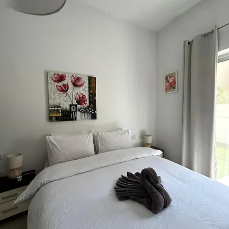 St Julians Hideaway * Saint Julian's